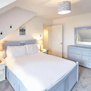  Apartment Host & - The Pearl United Kingdom